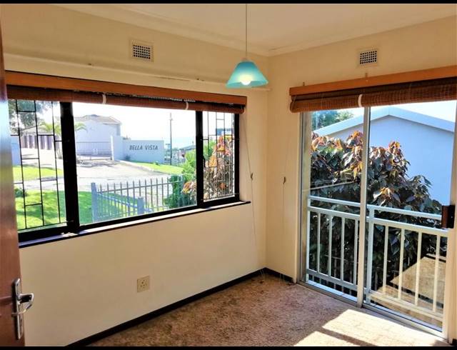 3 BEDROOM DUPLEX FOR SALE IN FREELAND PARK